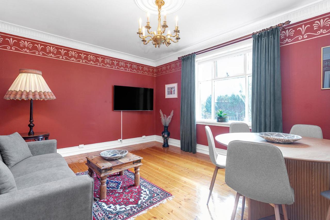 Charming Apartment - Amazing Downtown Location 레이캬비크 외부 사진