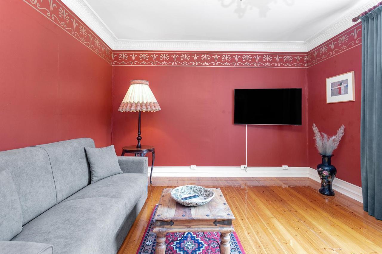 Charming Apartment - Amazing Downtown Location 레이캬비크 외부 사진